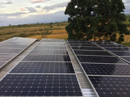 Điện mặt trời trên mái nhà vẫn được khuyến khích đầu tư.