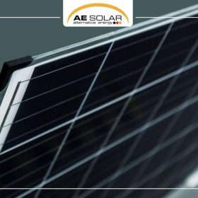 AE Solar tích hợp chip NFC trong pin mặt trời để chống hàng giả